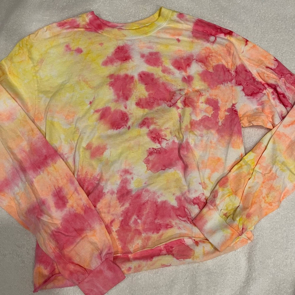 cute trendy tye dye crewneck sweatshirt